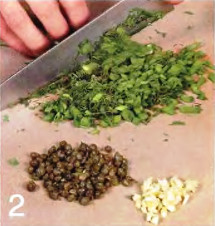 Копченая форель с креветочным салатом приготовление