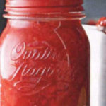 Салат из цветных помидоров с чиабаттой и моцареллой