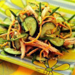 Салат с копченой форелью