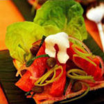 Салат с говядиной и помидорами