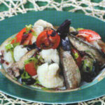 Овощной салат с креветками