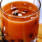 Холодный крем-суп из мидий и креветок с карри