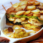 Салат с грушами и хрустящим беконом